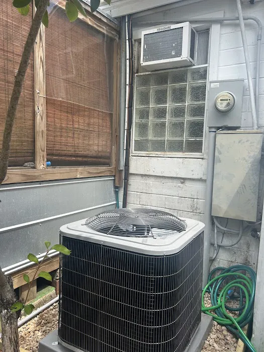 Larsen's Heating and Air Picture 2