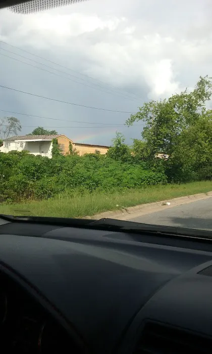 Earl Hobbs Auto & Air Picture 1