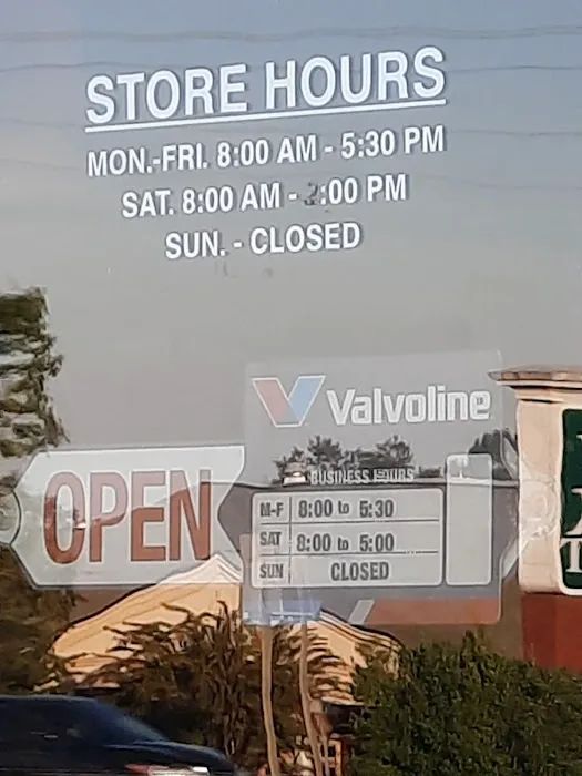 Express Oil Change & Tire Engineers Picture 1