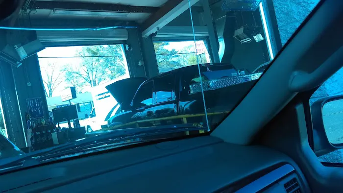 Express Oil Change & Tire Engineers Picture 6