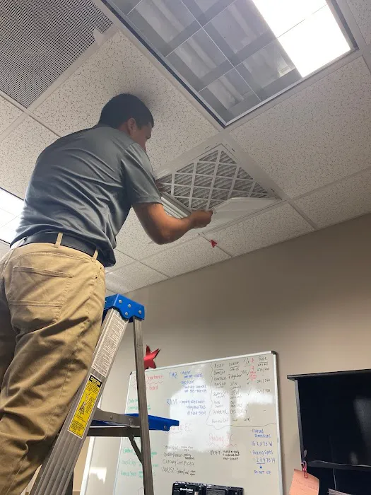 Stryker Electric & Air Picture 5