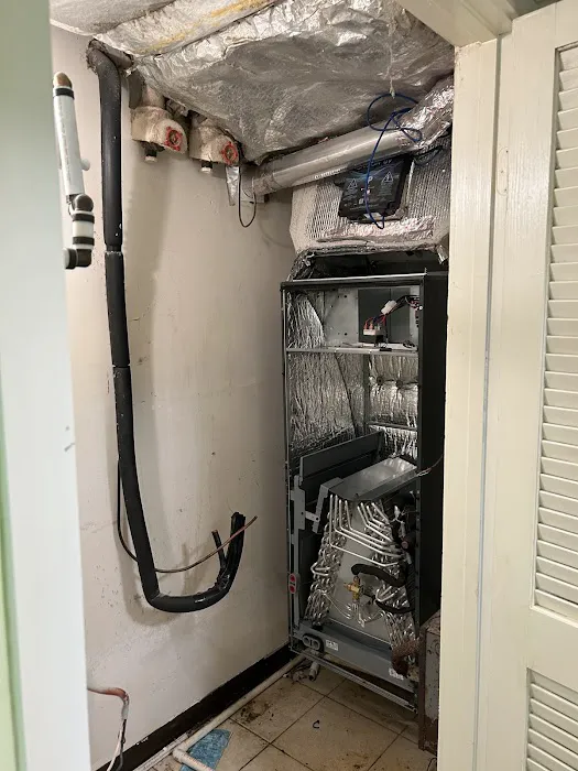 Summit Services: (HVAC) - Repair | Electrician Picture 4