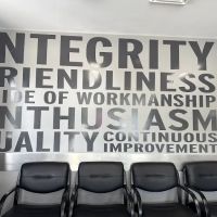 Express Oil Change & Tire Engineers ico