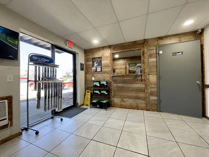 Manny's Automotive Repair Picture 6