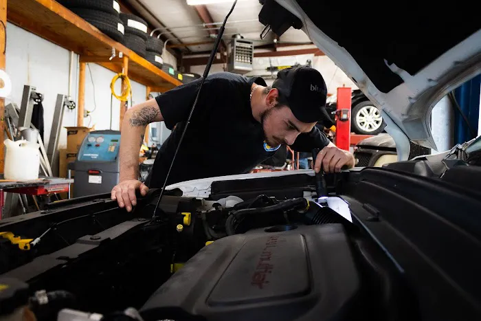 Auto Masters Repair, LLC Picture 1