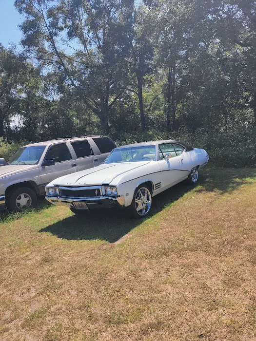 G&L Auto Repair Picture 2