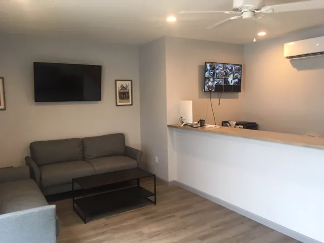 Mike's Radiator & AC Services Pro Auto and Truck Service Picture 1