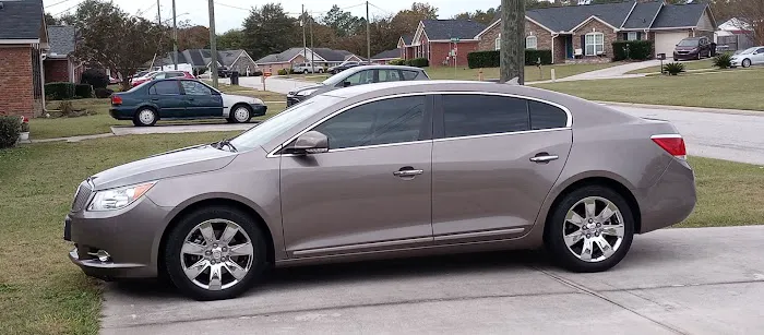 Smith's Auto Repair Picture 1