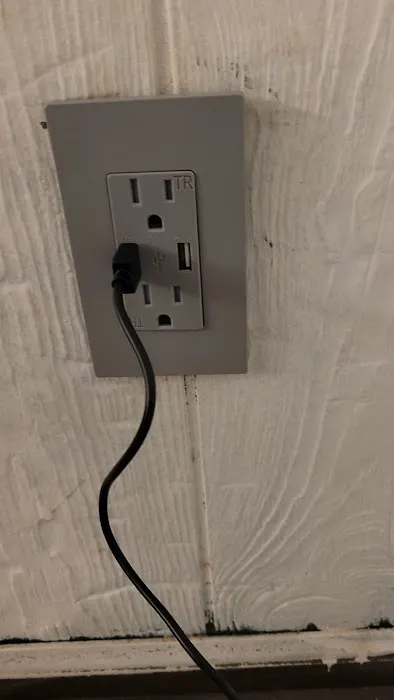 Helton Electrical Services Picture 8