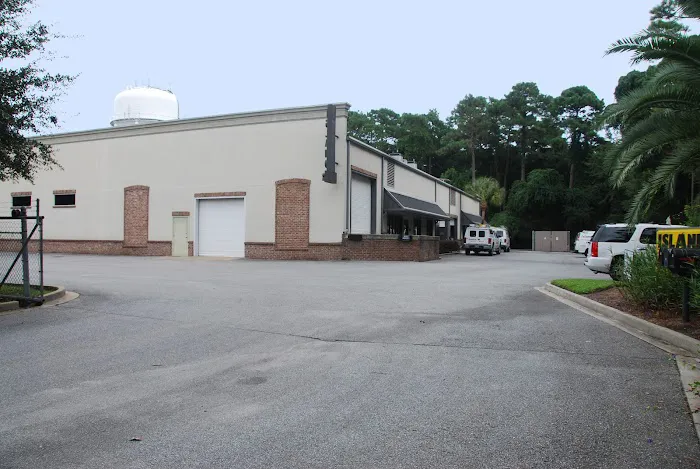 Island Air Inc. Picture 3