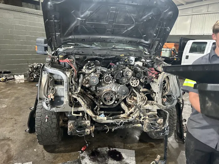 Lee’s mobile service Picture 2