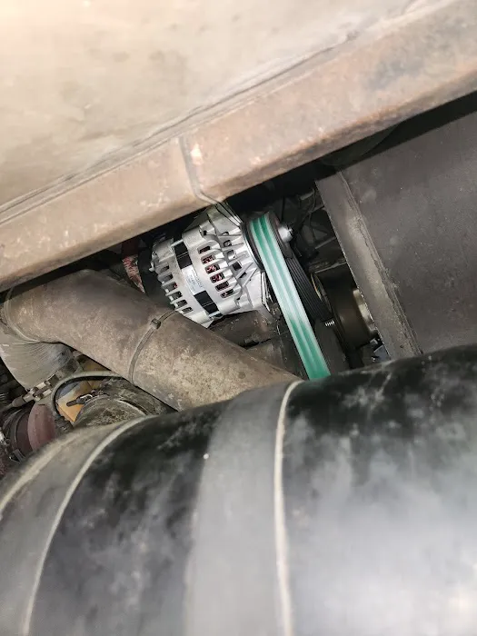 Russell Truck & A/C repair Picture 1