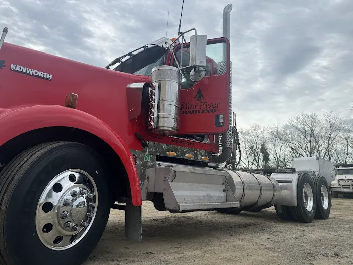 Russell Truck & A/C repair Picture 3