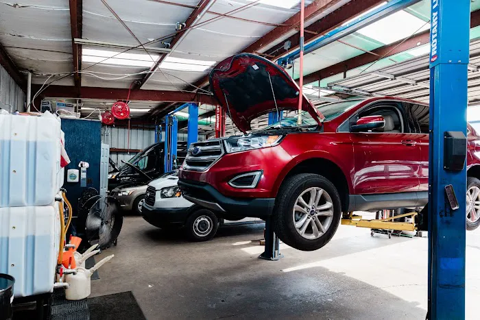 Pensacola AC & Auto Service Center Picture 9