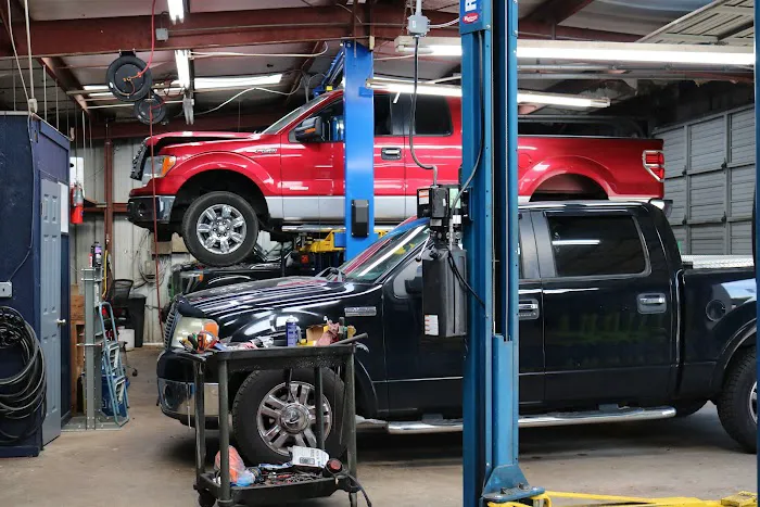 Pensacola AC & Auto Service Center Picture 10