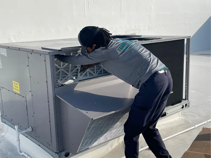 Foundation Air LLC Picture 9