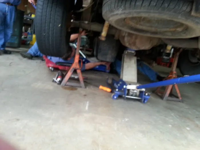 Del's Automotive Picture 4