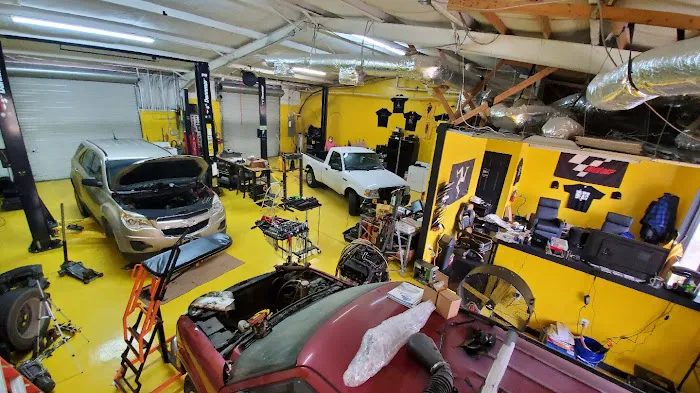 Black and Yellow Garage Picture 1