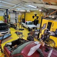 Black and Yellow Garage ico