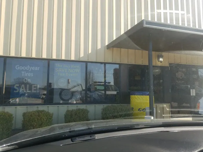 Sandy's Tire Service & Accessories Center LLC Picture 6