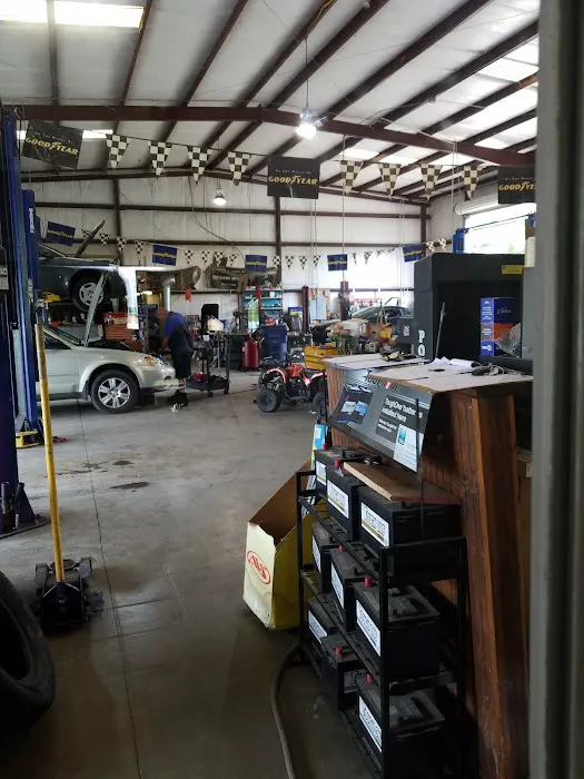 Sandy's Tire Service & Accessories Center LLC Picture 5