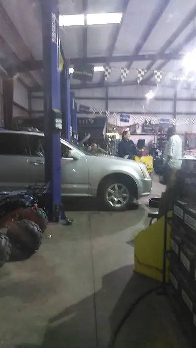 Sandy's Tire Service & Accessories Center LLC Picture 10