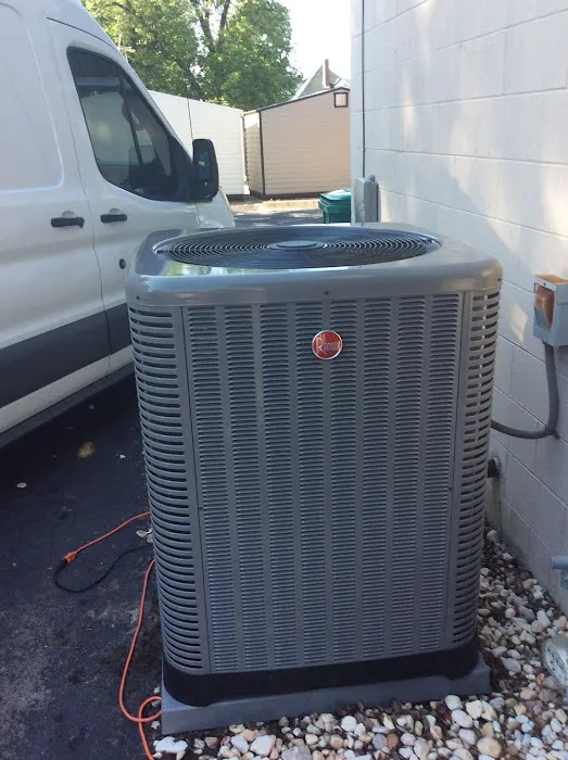 Deale's LLC Picture 4