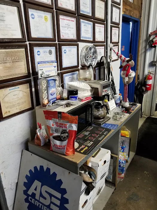 Don's Automotive Picture 1