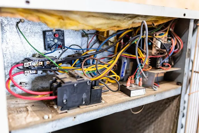 Lee's Heating and Air Picture 9