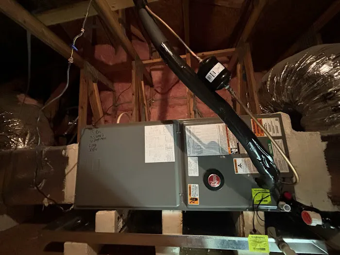 Ultimate Homes Cooling and Electrical Picture 10