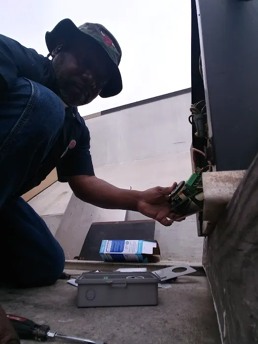 Solution Maintenance Heating and Air Picture 3