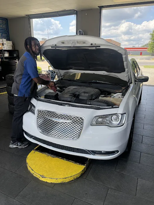 Express Oil Change & Tire Engineers Picture 5