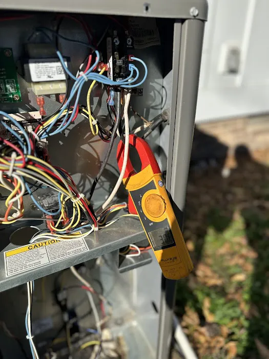 Davis And Sons Heating and Air LLC Picture 1