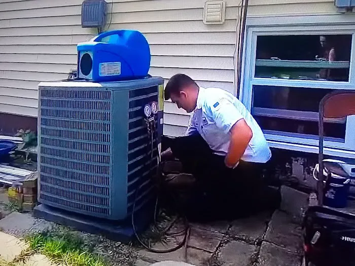 Jiffy Cool - Air Duct Cleaning, Dryer Vent Cleaning & AC Service Picture 2