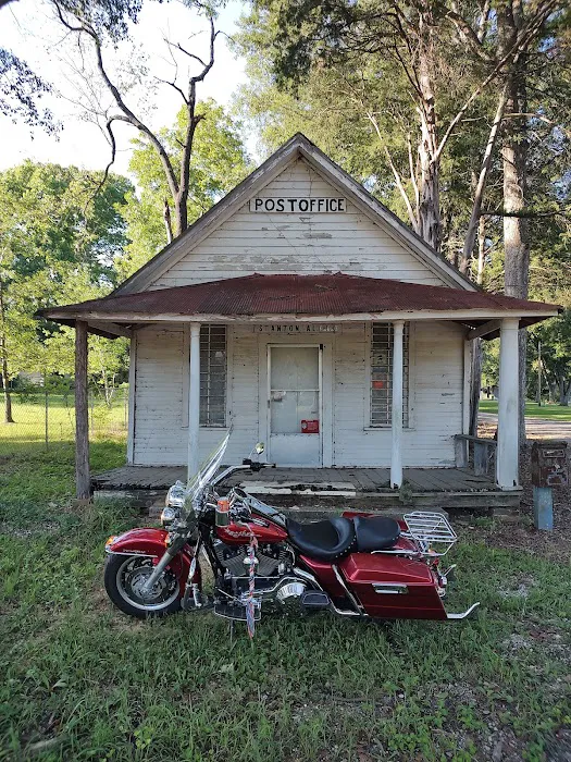 Adams Garage Picture 1