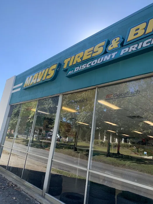 Mavis Tires & Brakes Picture 2