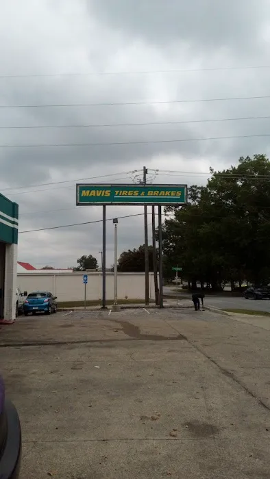 Mavis Tires & Brakes Picture 9