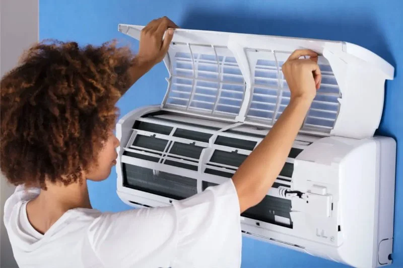 Pros and Cons of Fixing Your Wall Air Conditioner on Your Own