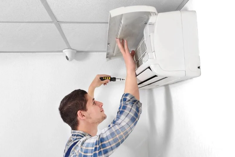 How to Choose a Trusted Technician for Your Wall Air Conditioner Repair