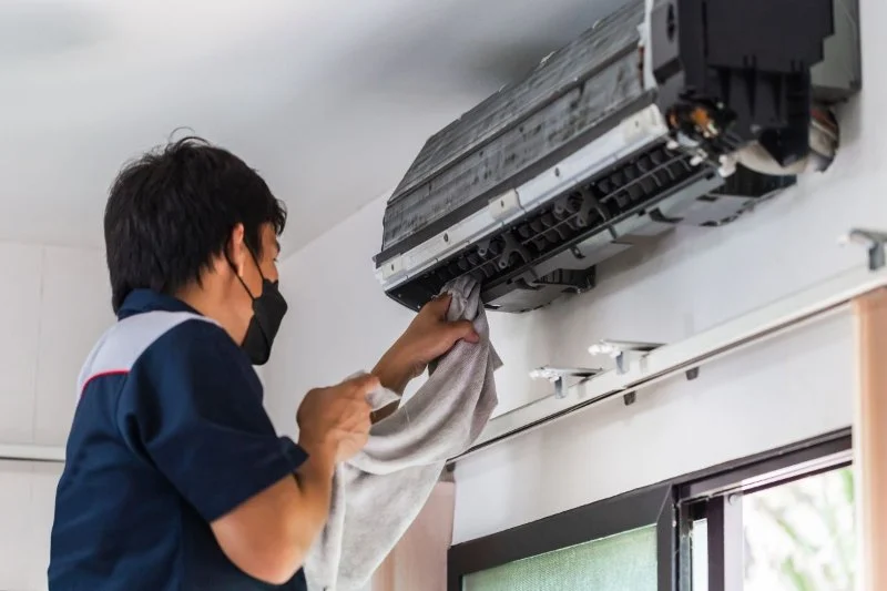 How Much Does It Really Cost to Fix Air Conditioning Leak in the U.S.