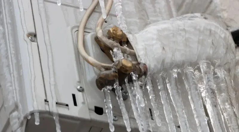 How to Prevent an Air Conditioner from Freezing During Cold Months