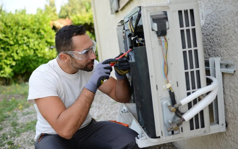 The Pros and Cons of DIY Air Conditioning Repairs