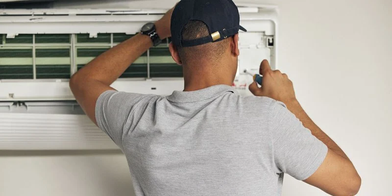 How to Handle an Air Conditioner That Is Not Cooling Properly